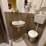 Otel Parigi