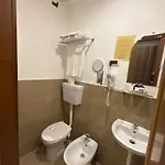 Parigi Отель Генуя