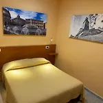 Отель Parigi