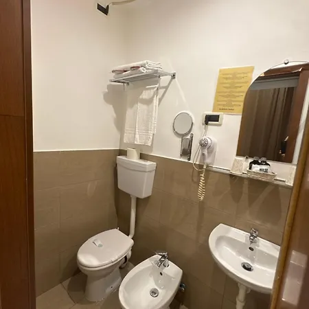 Parigi Szálloda Genova