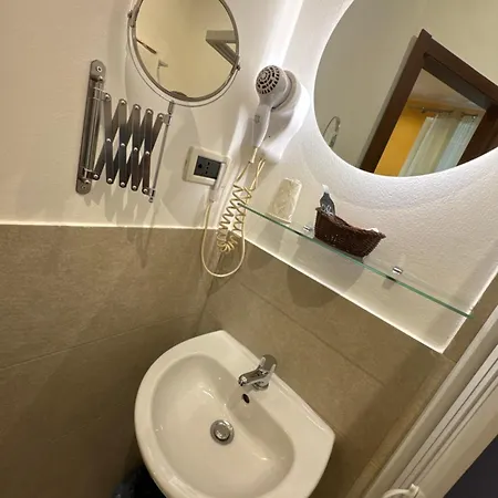 Otel Parigi